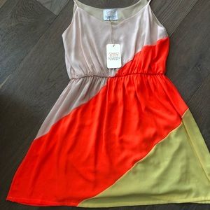 Coveted Clothing BNWT Large Super cute dress!